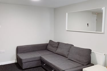 6 bed house, Hall Lane, Low Hill, Liverpool, L78TE - Image 6