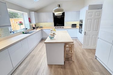 6 bed house, Ash Lawn Court, Newton, Chester, CH22AD - Image 4