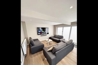 6 bed house, Ash Lawn Court, Newton, Chester, CH22AD - Image 5