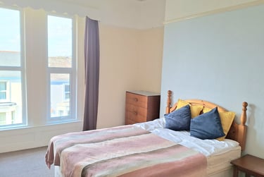 6 bed house, Furzehill Road,, Near university, Plymouth, PL47JZ - Image 9