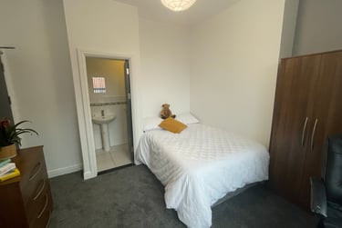 6 bed house, Trafalgar Place, Brynmill, Swansea, SA20BU - Image 9