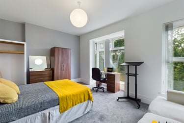 4 bed house, Brynmill Terrace, Brynmill, Swansea, SA20BA - Image 1