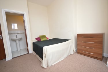 6 bed house, Trafalgar Place, Brynmill, Swansea, SA20BU - Image 4