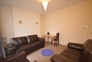 4 bed house, Chesshyre Street, Brynmill, Swansea, SA20DB - Image 1