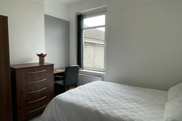 5 bed house, Bryn Y Mor Crescent, Brynmill, Swansea, SA14QH - Image 5