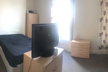 5 bed house, Penbryn Terrace, Brynmill, Swansea, SA20DA - Image 8