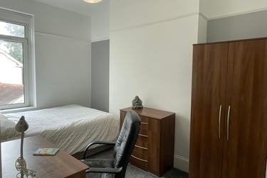 5 bed house, Bryn Y Mor Crescent, Brynmill, Swansea, SA14QH - Image 6