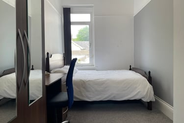 5 bed house, Bryn Y Mor Crescent, Brynmill, Swansea, SA14QH - Image 7