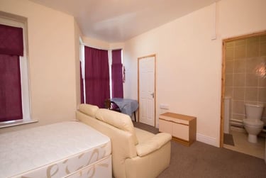 7 bed house, Gwydr Crescent, Uplands, Swansea, SA20AB - Image 5