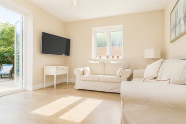 5 bed house, Courtenay Street, Francis Close Hall, Cheltenham, GL504LR - Image 2