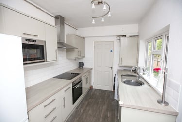 4 bed house, Wolfa Street, City Centre, Derby, DE223SE - Image 5