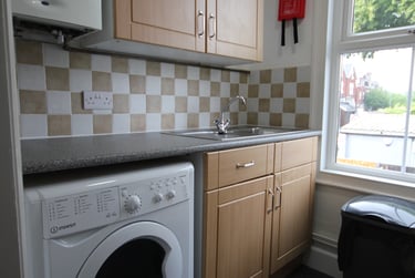 3 bed flat, Old Tiverton Road, City Centre, Exeter, EX46LD - Image 5