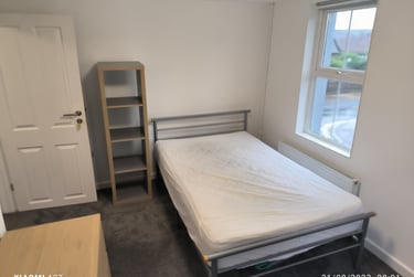 3 bed flat, Old Tiverton Road, City Centre, Exeter, EX46LD - Image 8