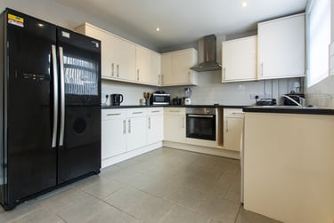 5 bed house, Dogfield Street, Cathays, Cardiff, CF244QN - Image 2