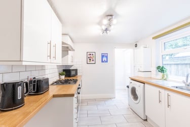 3 bed house, Haworth Street, Newland, Hull, HU67RQ - Image 2