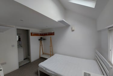 6 bed house, Moorland Way, Exwick, Exeter, EX42ER - Image 10