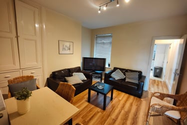 5 bed house, Warwards Lane, Selly oak, Birmingham, B297QR - Image 2