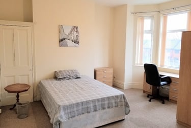 5 bed house, Todd Street, Charlestown, Salford, M72DP - Image 5