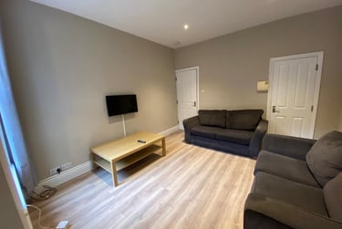 5 bed house, Sharrow Vale Road, Ecclesall, Sheffield, S118ZB - Image 2