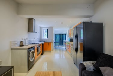 3 bed house, Irving Road, Hillfields, Coventry, CV12AX - Image 2