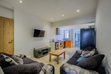 3 bed house, Irving Road, Hillfields, Coventry, CV12AX - Image 1