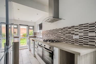 5 bed house, Northfield Road, Hillfields, Coventry, CV12BP - Image 2