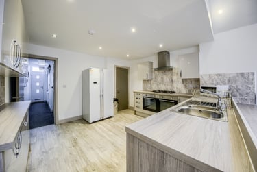 5 bed house, Humber Avenue, Ball hill, Coventry, CV12AU - Image 4