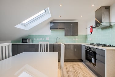 3 bed flat, Terry Road, Whitley village, Coventry, CV12BA - Image 1