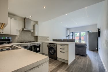 4 bed house, Humber Avenue, Ball hill, Coventry, CV12AT - Image 1