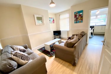 3 bed house, Mildred street, Near university, Salford, M72HG - Image 1
