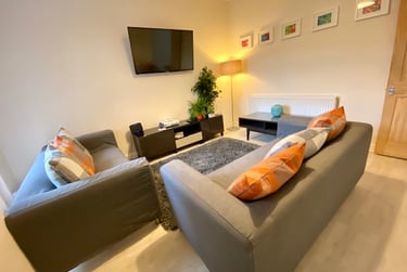 3 bed house, Village, Near university, Salford, M72JF - Image 1