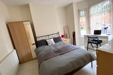 3 bed house, Village, Near university, Salford, M72JF - Image 4