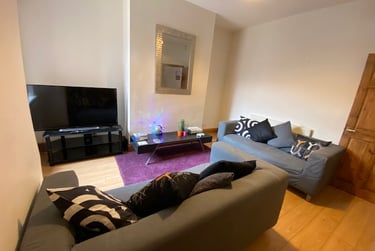 3 bed house, Mildred street, Near university, Salford, M72HG - Image 2