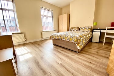 5 bed house, Elleray rd, Near university, Salford, M67GZ - Image 12