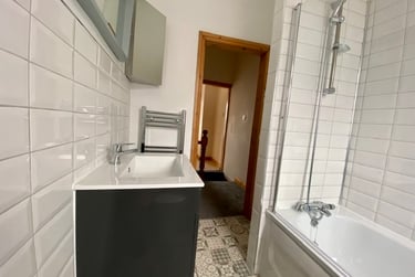 3 bed house, Cromwell rd, Near university, Salford, M66DE - Image 11