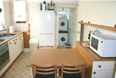 6 bed house, Epperstone road, West bridgford, Nottingham, NG27QF - Image 3