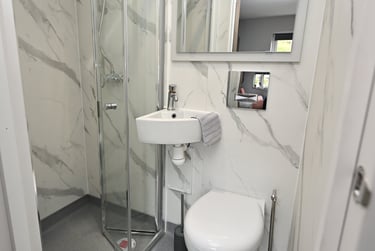 6 bed flat, Thynne Street, City Centre, Bolton, BL36BA - Image 4