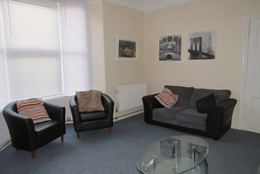 5 bed house, Trematon terrace, Mutley plain, Plymouth, PL46QS - Image 2