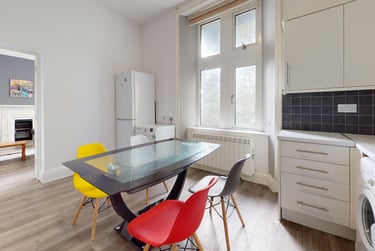 4 bed flat, Greenbank road, Greenbank, Plymouth, PL48NH - Image 4