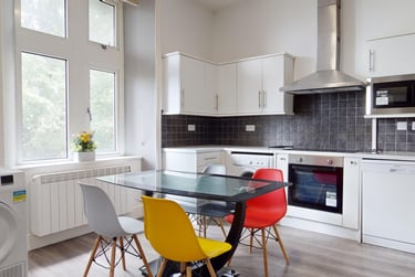 4 bed flat, Greenbank road, Greenbank, Plymouth, PL48NH - Image 3