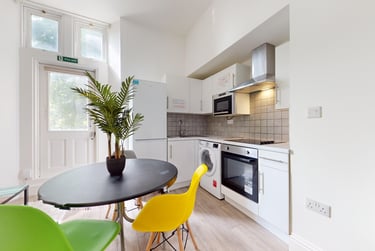 3 bed flat, Greenbank road, Greenbank, Plymouth, PL48NH - Image 4