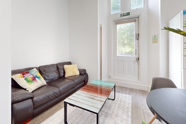 3 bed flat, Greenbank road, Greenbank, Plymouth, PL48NH - Image 9