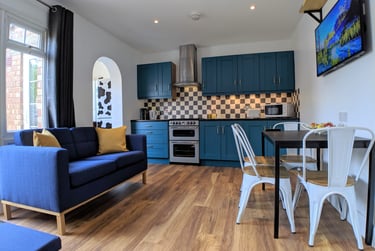 4 bed house, Arrowsmith Avenue, St johns, Worcester, WR25JA - Image 1