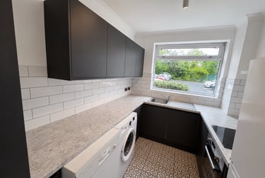3 bed flat, Fairfield court, Victoria park, Manchester, M145GL - Image 1