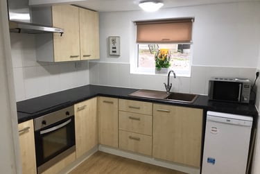 3 bed flat, Upper Brook Street, Victoria Park, Manchester, M130FW - Image 1