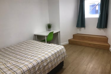 3 bed flat, Upper Brook Street, Victoria Park, Manchester, M130FW - Image 5