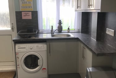 5 bed house, The Avenue, Bevendean, Brighton, BN24GG - Image 2