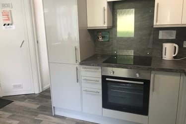 5 bed house, The Avenue, Bevendean, Brighton, BN24GG - Image 3