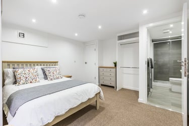 6 bed house, Archery Place, Woodhouse, Leeds, LS29AZ - Image 2