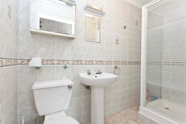 6 bed house, Smithson Close, Talbot village, Bournemouth, BH125EY - Image 6